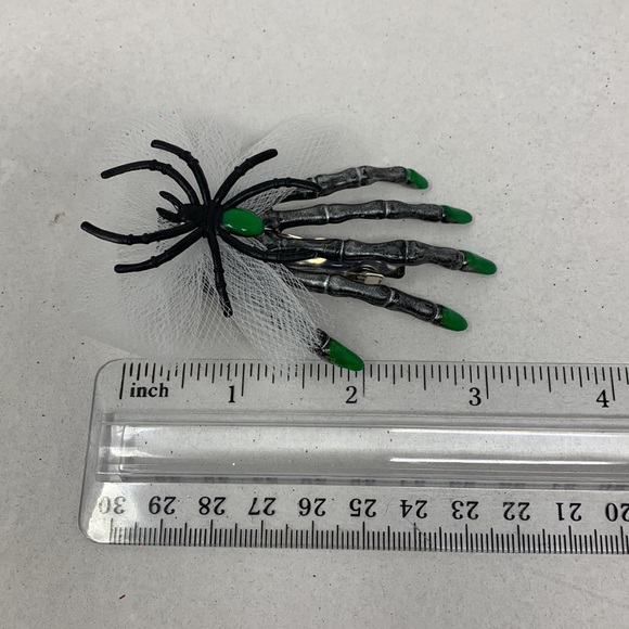 3.5” hair clip creepy hair accessory skeleton hand Day of the Dead new - Picture 10 of 16